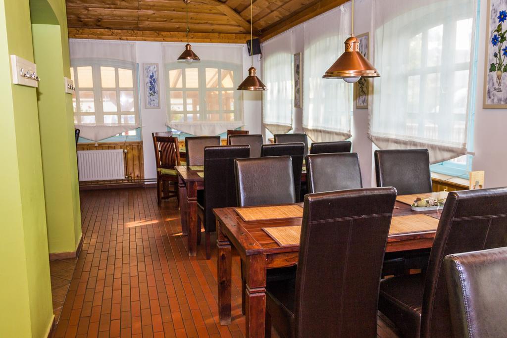 Bed and Breakfast Oetoesfogat Panzio Siófok Exteriér fotografie